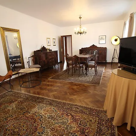 Pdl House Garden Hébergement de vacances *